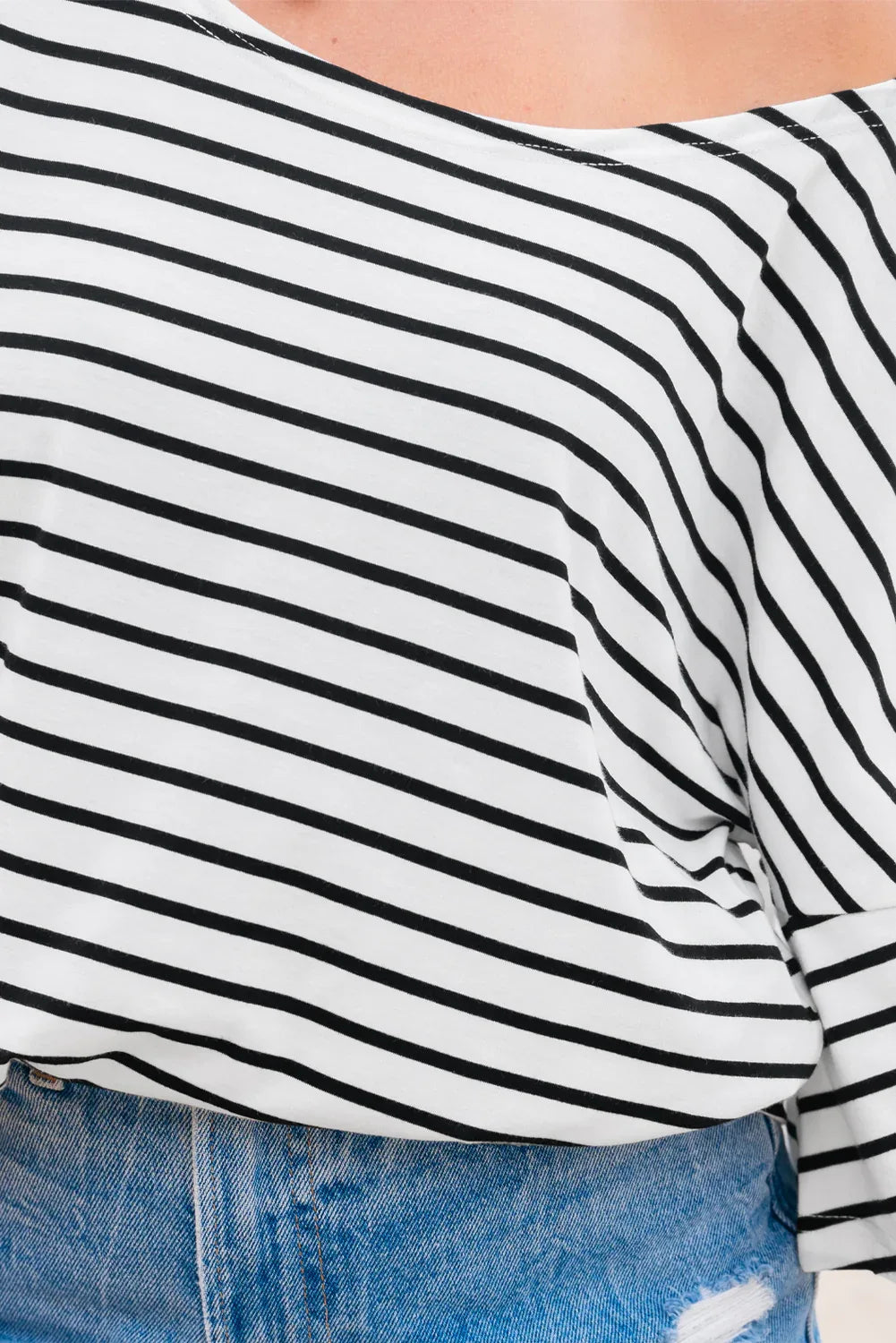 Black Stripe Half Sleeve Scoop Neck Loose Top - MarkoFit