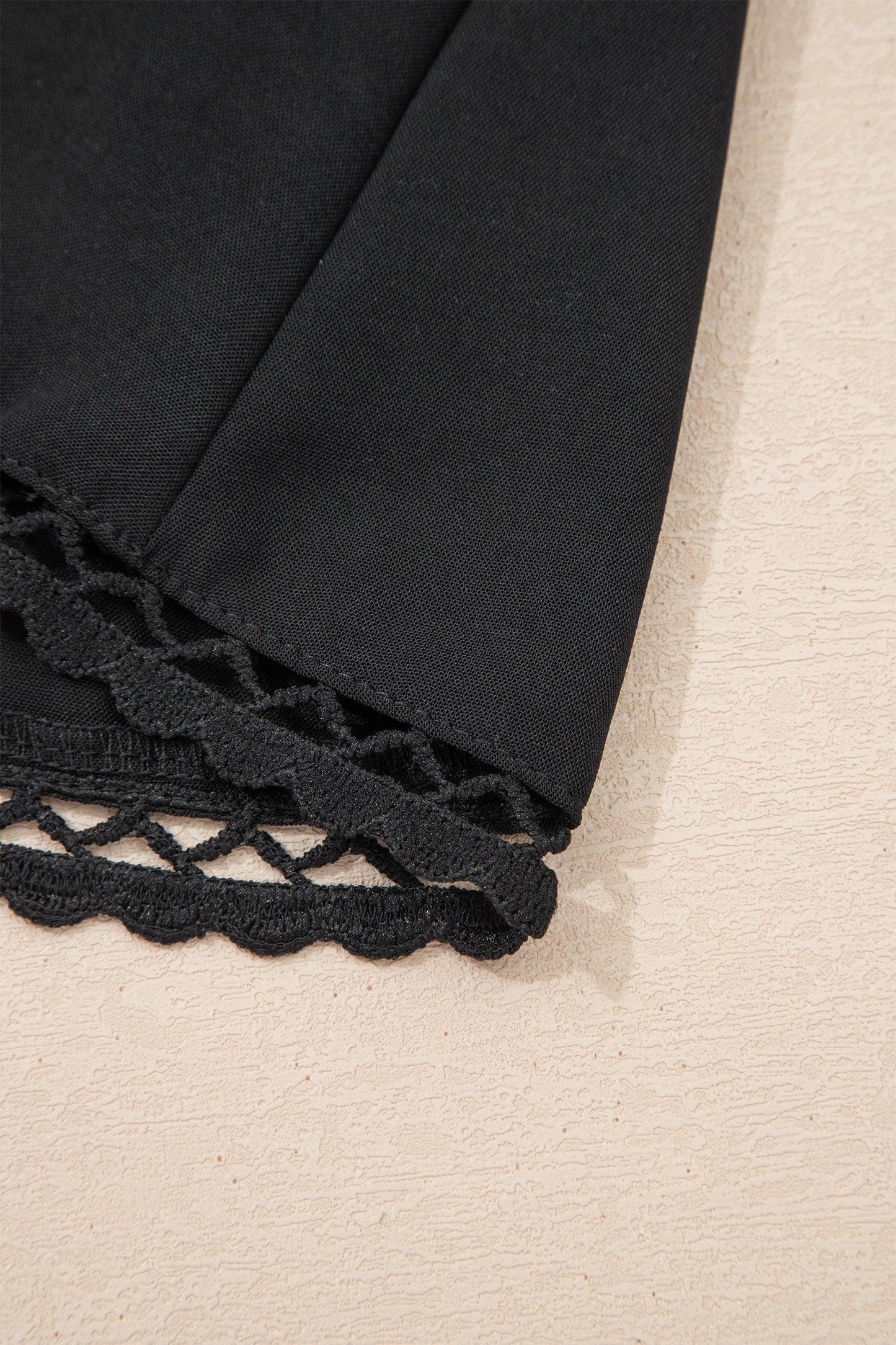 Black Plus Size Frilled Elastic Waist Lace Trim Boho Ruffled Shorts - MarkoFit