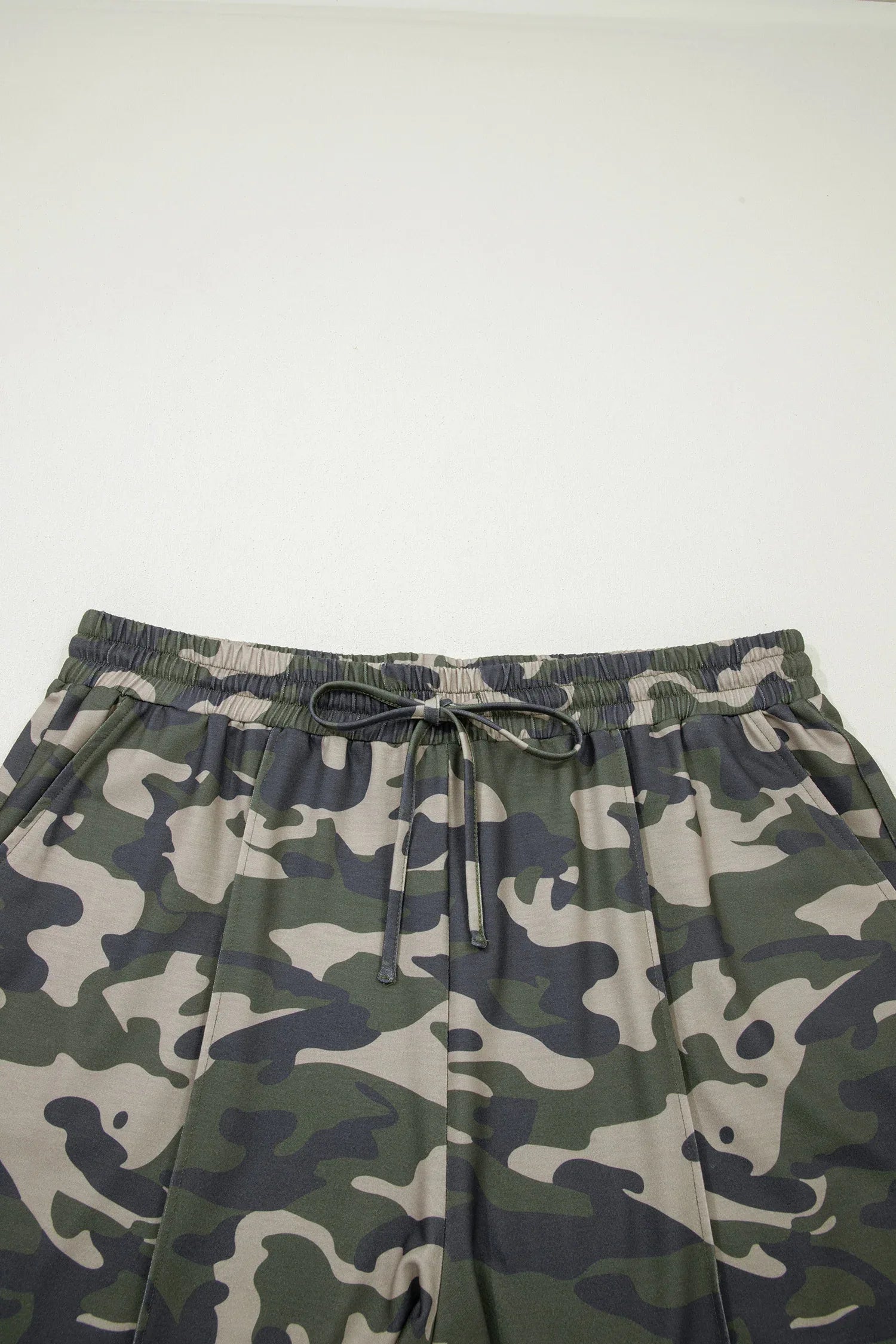 Green Tie Elastic Waist Pocketed Plus Size Camo Shorts - MarkoFit