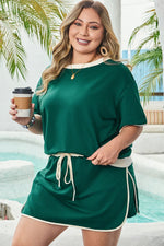 Evergreen Plus Size Contrast Trim T Shirt and Skirt Two Piece Set - MarkoFit