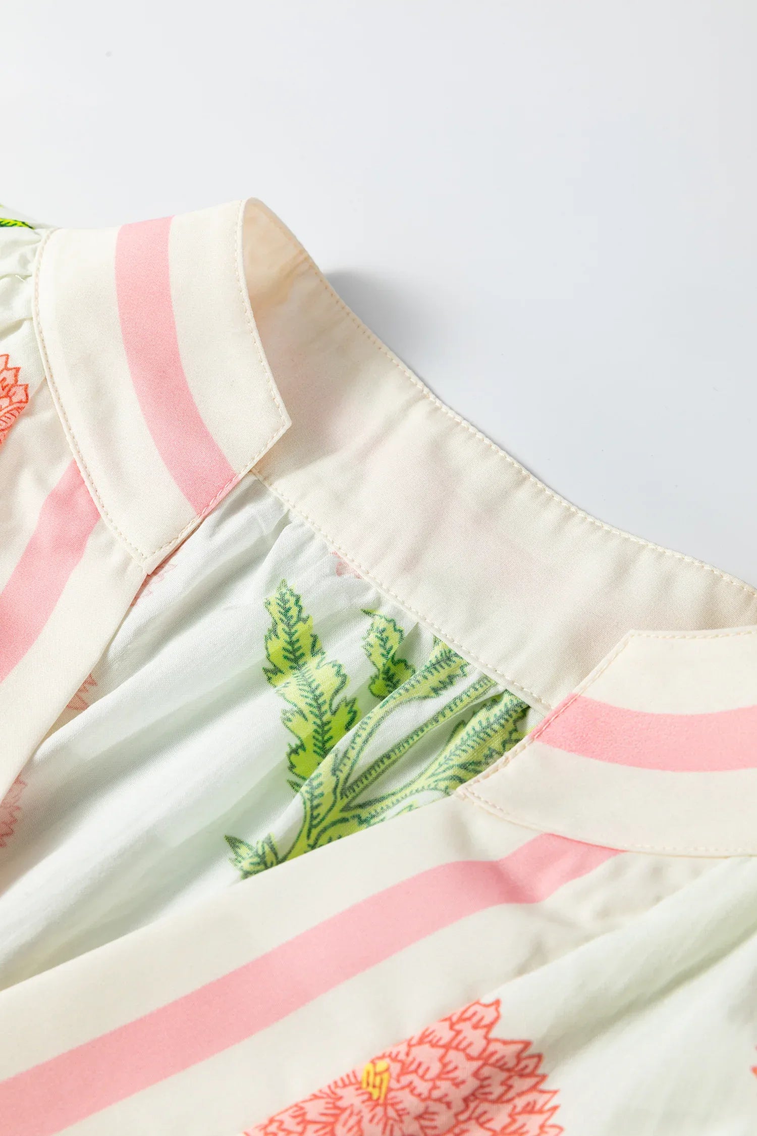 Casual Wild Flower Print V Neck 3/4 Sleeve Blouse - MarkoFit