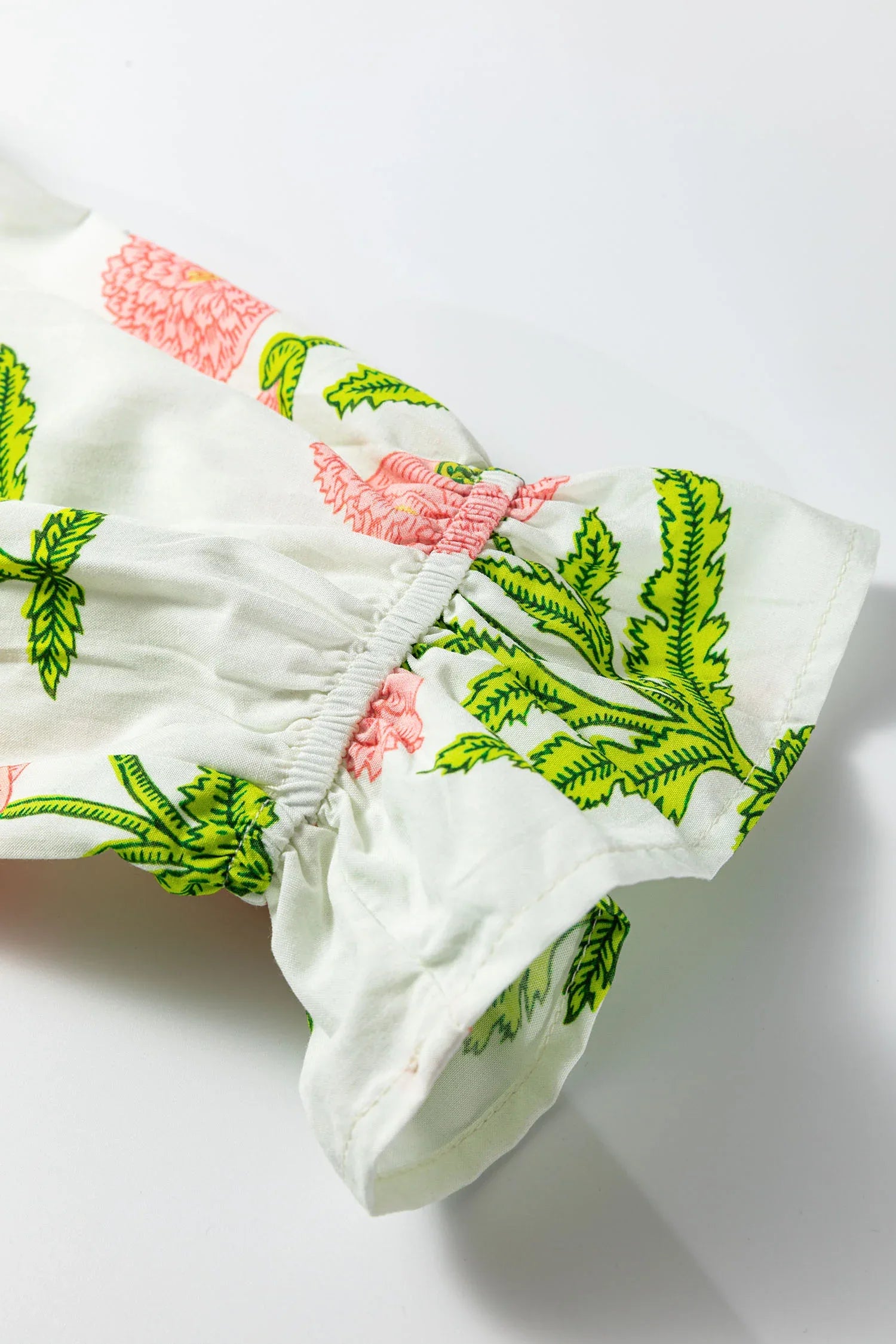 Casual Wild Flower Print V Neck 3/4 Sleeve Blouse - MarkoFit